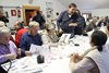 Tutti impeganti a leggere il libro